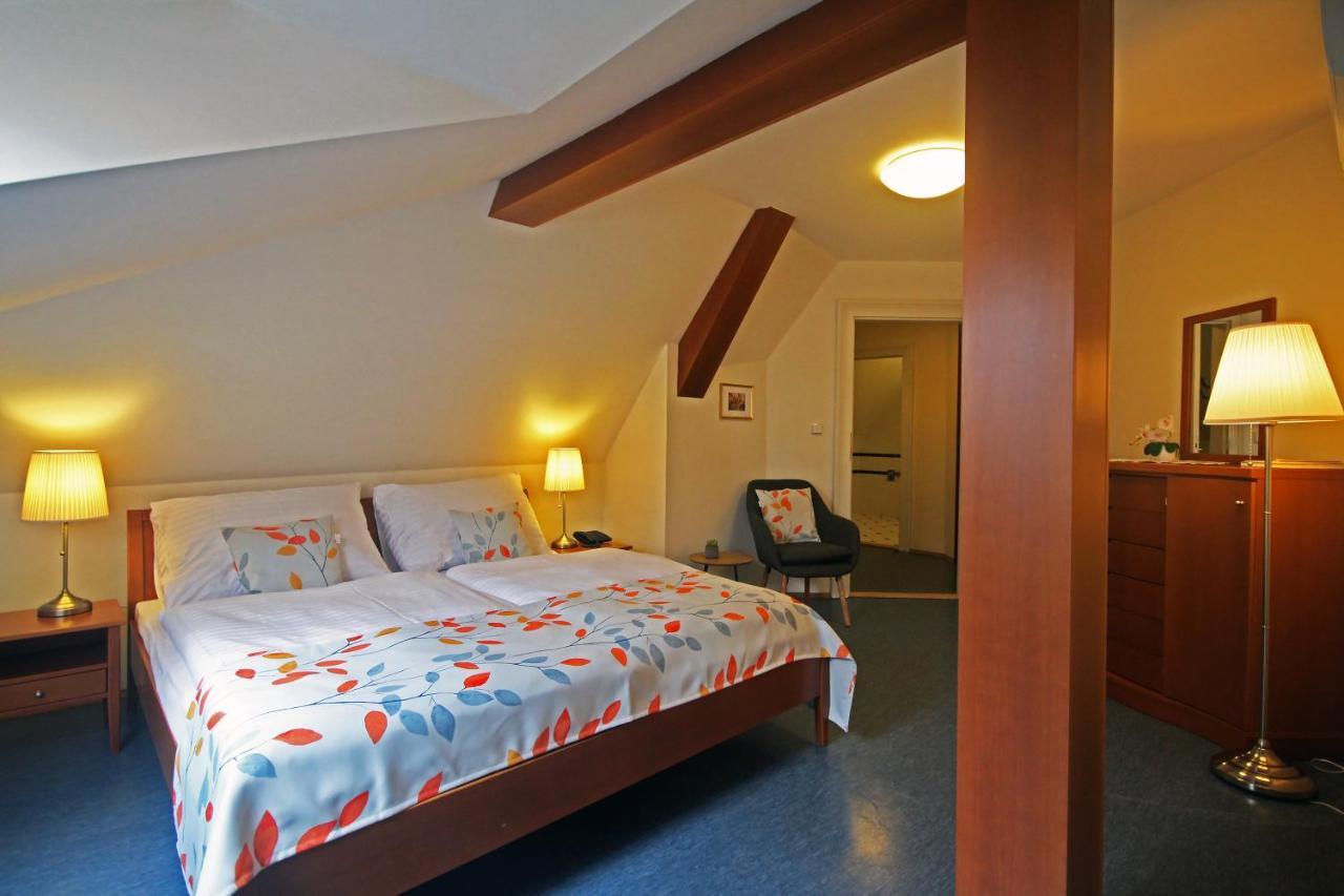 Sibelius Apartments Прага Екстер'єр фото