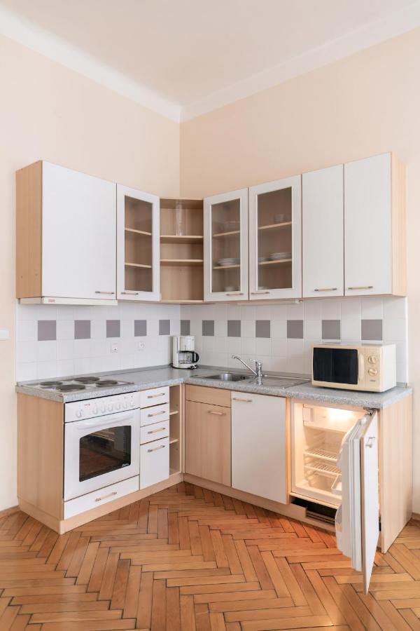 Sibelius Apartments Прага Екстер'єр фото