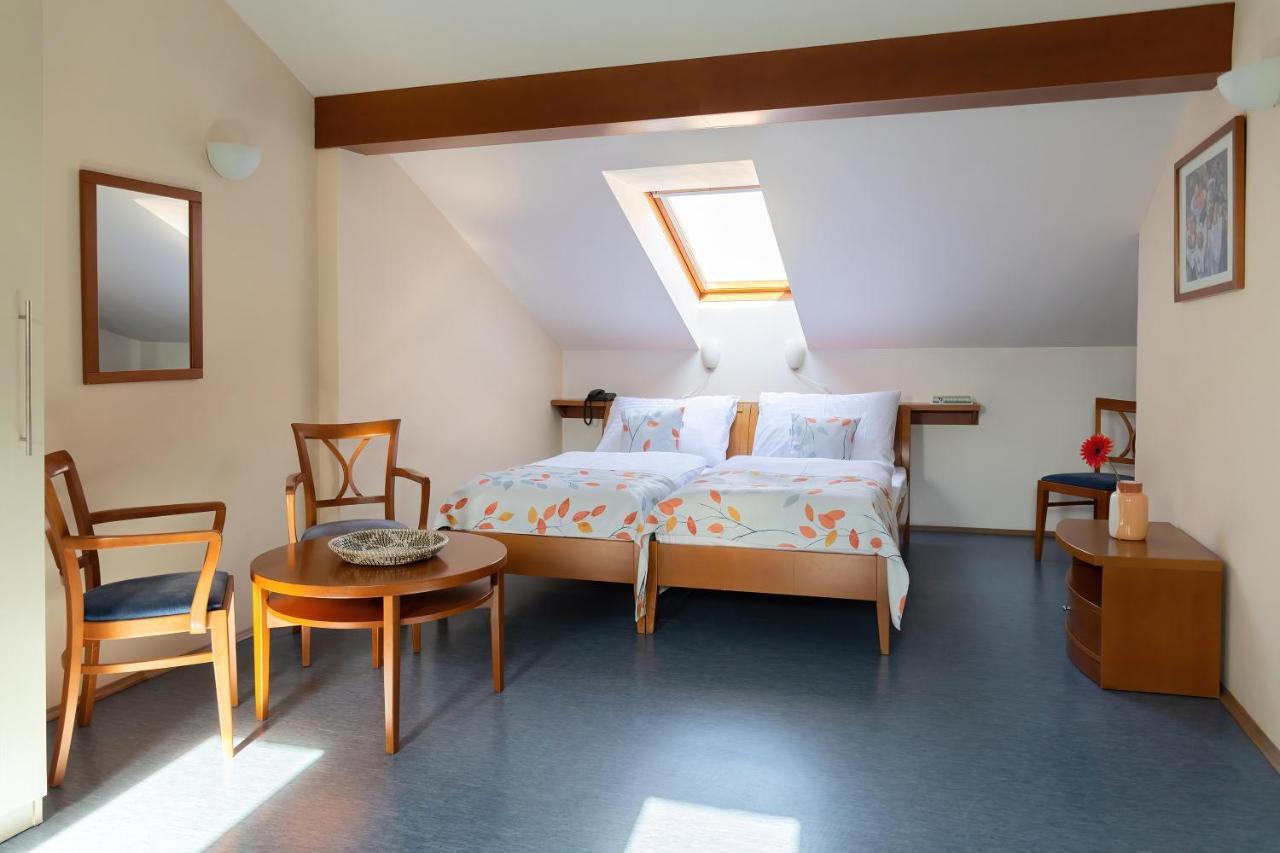 Sibelius Apartments Прага Екстер'єр фото
